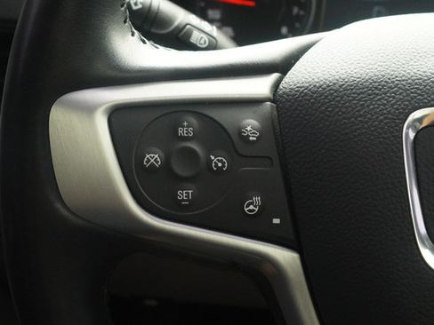Used 2022 GMC Terrain SLT w/ Infotainment Package II FWD image 14
