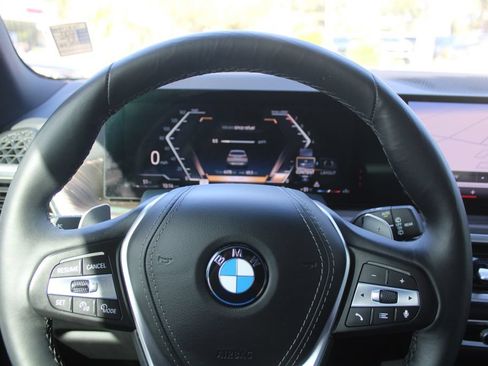 Used 2025 BMW X5 xDrive40i AWD/4WD image 30