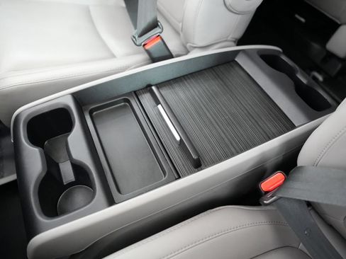 Used 2018 Honda Odyssey EX-L image 32