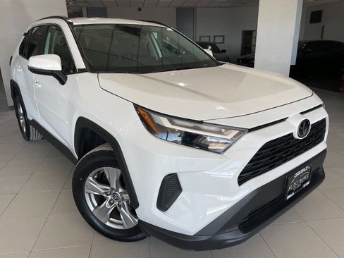 Used 2023 Toyota RAV4 XLE image 1
