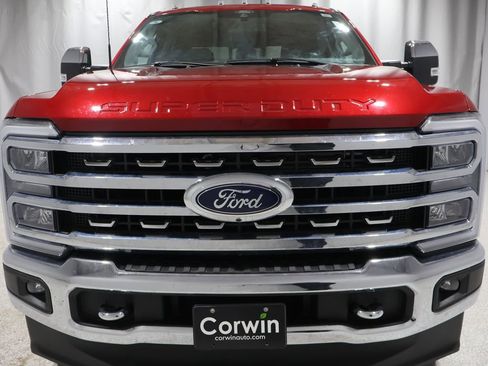 Used 2024 Ford F250 Lariat w/ Chrome Package image 9