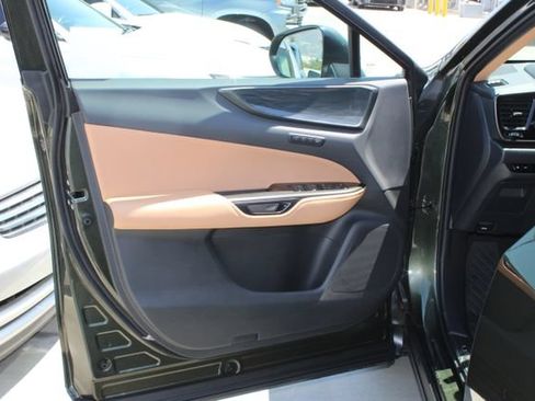 Certified 2025 Lexus NX 250 FWD w/ Premium Package image 11