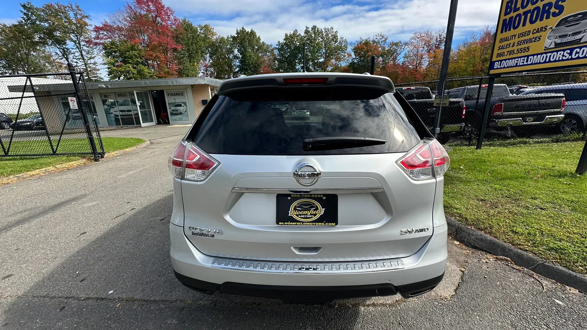 Used 2016 Nissan Rogue SV AWD/4WD image 6