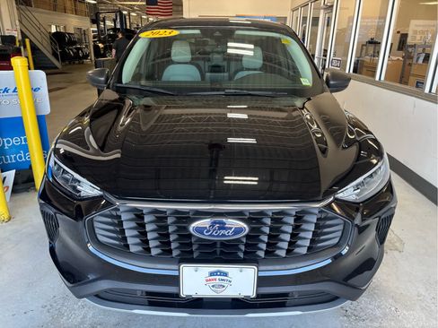 Used 2023 Ford Escape Active AWD/4WD image 8