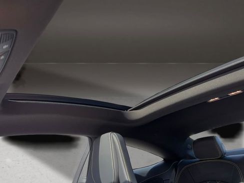 Used 2017 Mercedes-Benz C 63 AMG S image 21