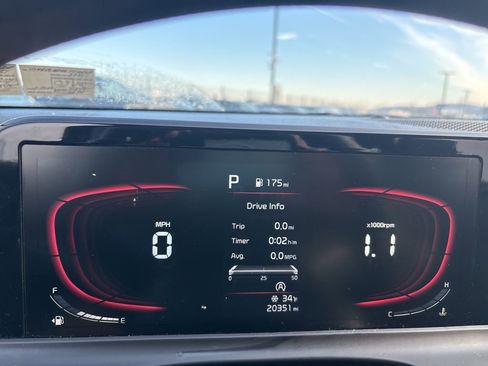 Certified 2024 Kia Seltos LX image 9