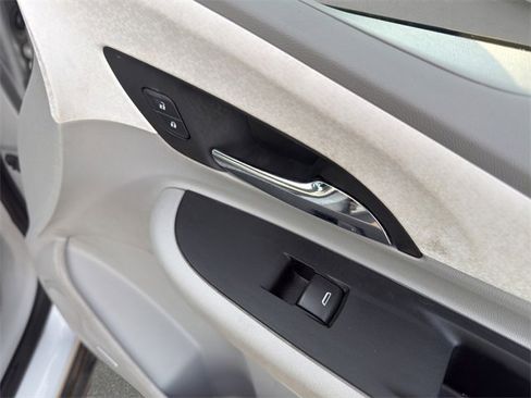 Used 2017 Chevrolet Bolt Premier w/ Driver Confidence II Package image 16