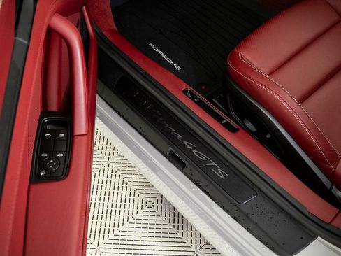 Certified 2025 Porsche 911 Targa 4 GTS image 8