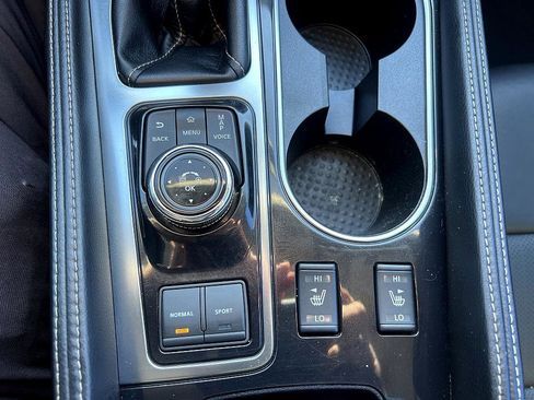 Used 2017 Nissan Maxima 3.5 SL image 12