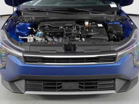 Used 2025 Kia K4 EX image 7