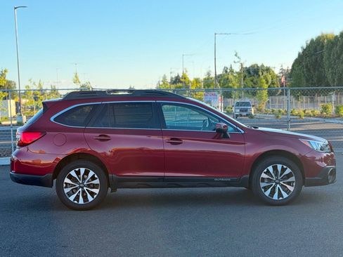 Used 2015 Subaru Outback 2.5i Limited AWD/4WD image 5