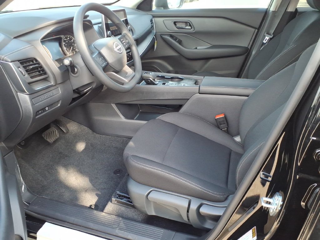 New 2026 Nissan Rogue S FWD image 7