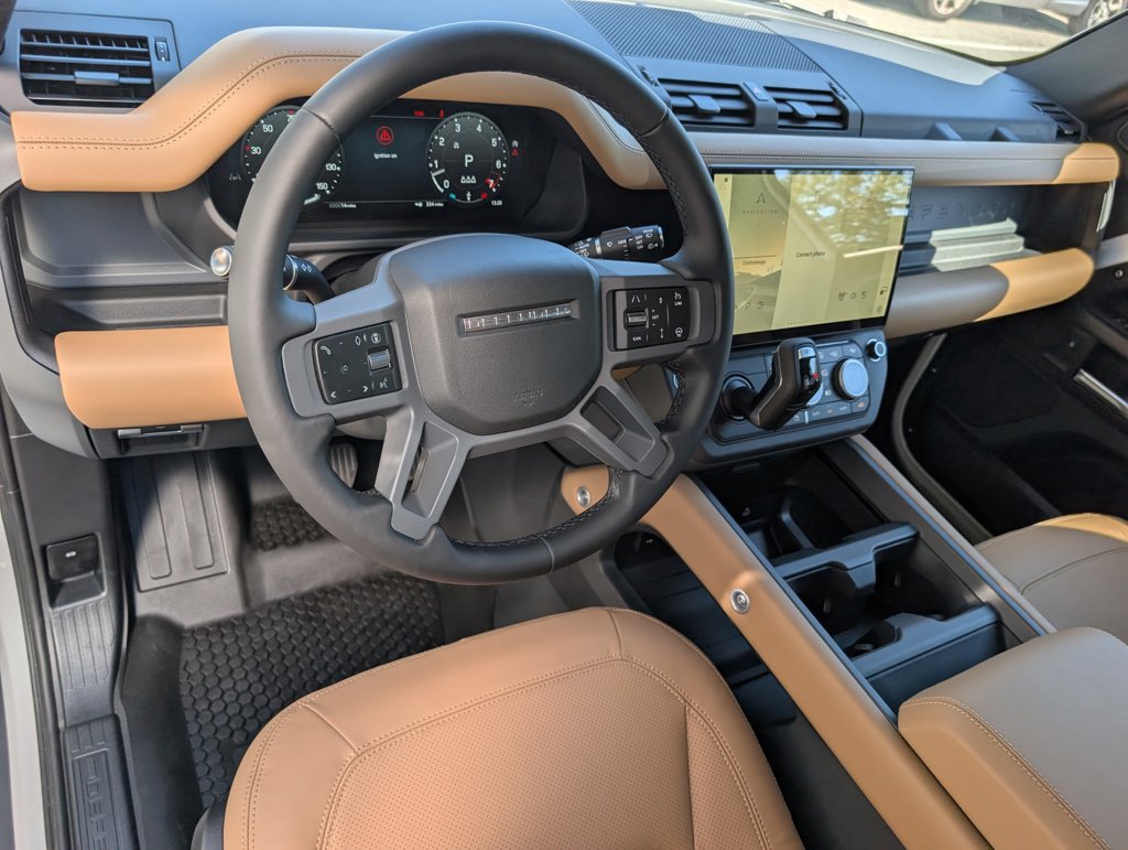 New 2026 Land Rover Defender 110 X-Dynamic SE AWD/4WD image 4