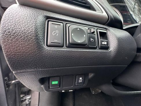 Used 2019 Ford Fiesta SE image 16