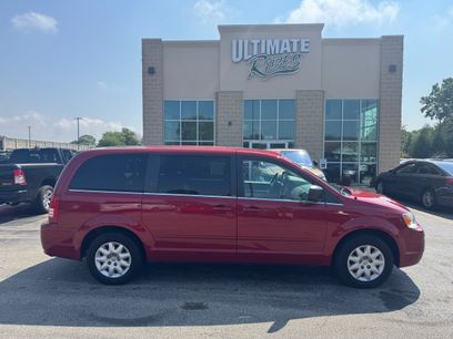 Used 2009 Chrysler Town & Country LX