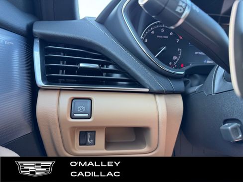 Certified 2023 Cadillac CT5 Luxury AWD/4WD image 18