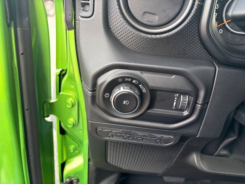 New 2025 Jeep Wrangler Unlimited Rubicon 392 image 15