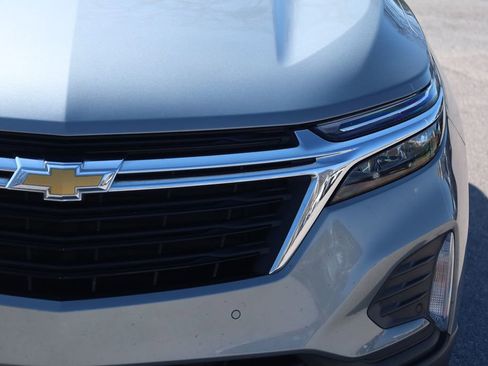 Used 2024 Chevrolet Equinox LT w/ Driver Convenience Package image 13