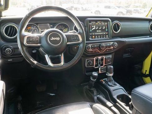 Used 2023 Jeep Gladiator Overland w/ Popular Equipment Package AWD/4WD image 13