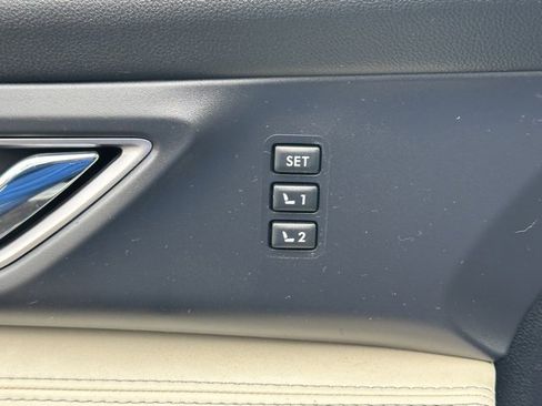 Used 2022 Subaru Ascent Limited w/ Technology Package image 21