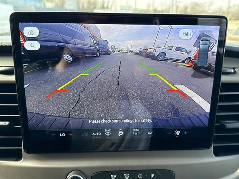 Used 2022 Ford Transit 350 XLT image 42