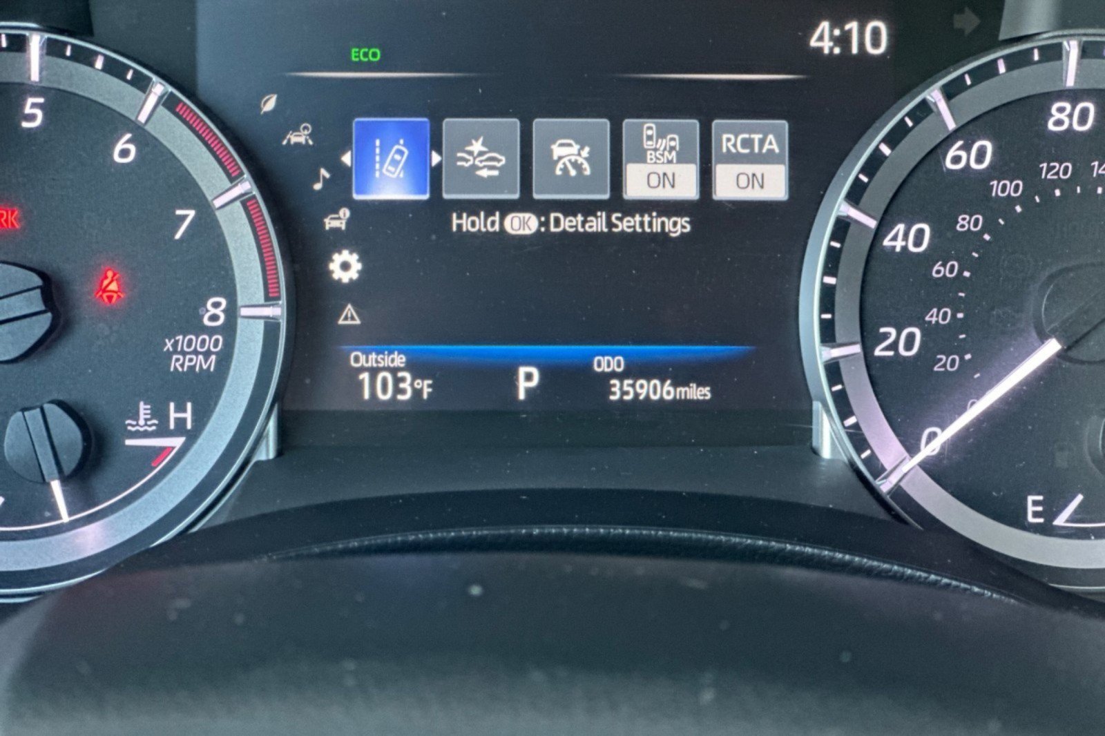 Used 2024 Toyota Highlander LE FWD image 25