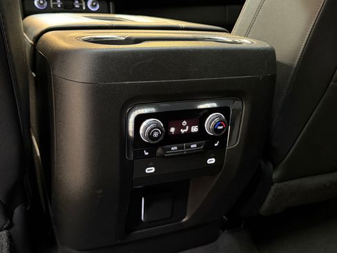 Used 2023 GMC Yukon AT4 AWD/4WD image 36