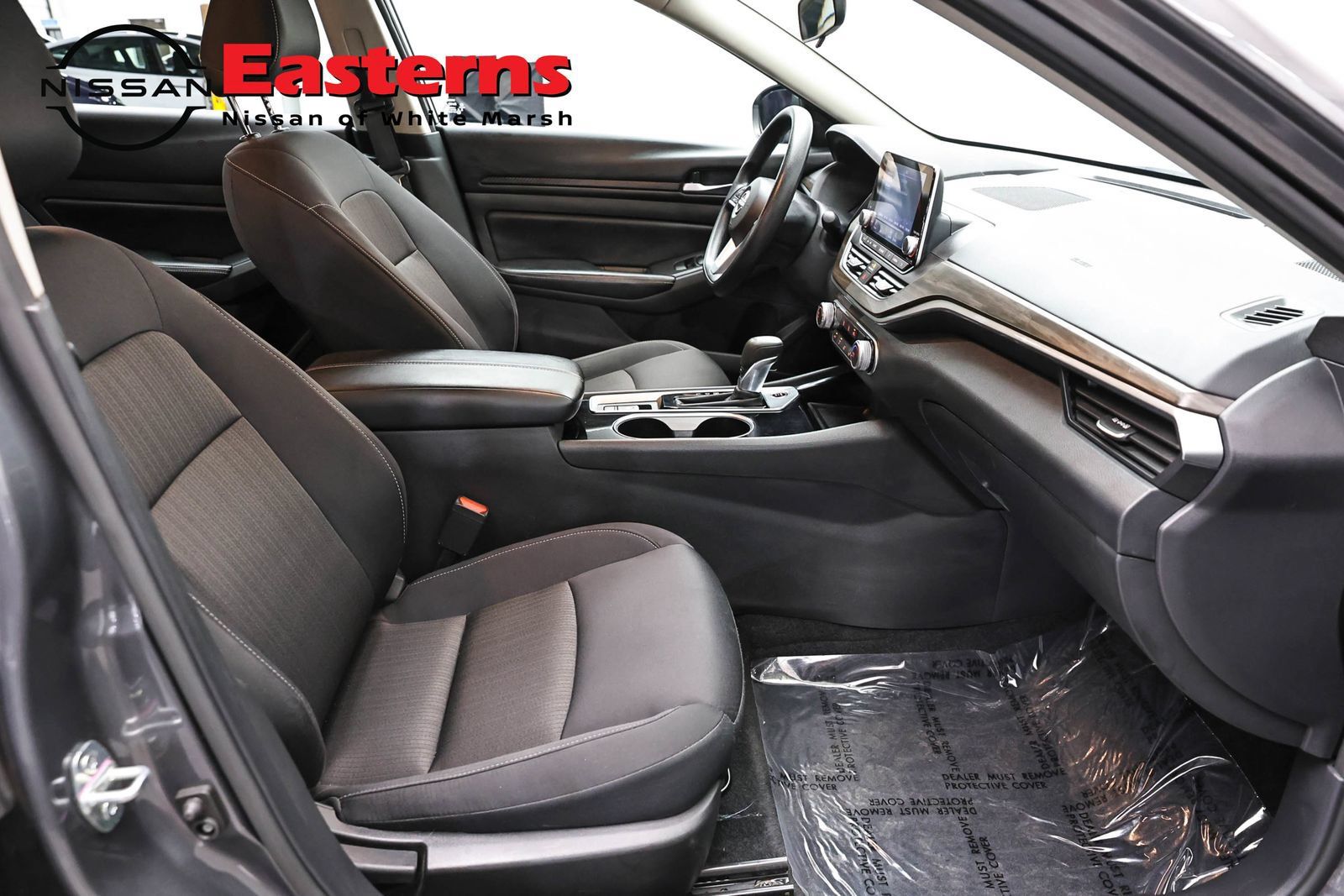 Used 2024 Nissan Altima 2.5 SV AWD/4WD image 23