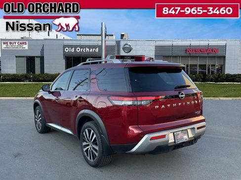 Used 2023 Nissan Pathfinder Platinum w/ Cargo Package image 7