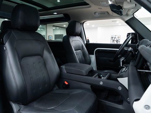 Used 2021 Land Rover Defender 90 S image 23