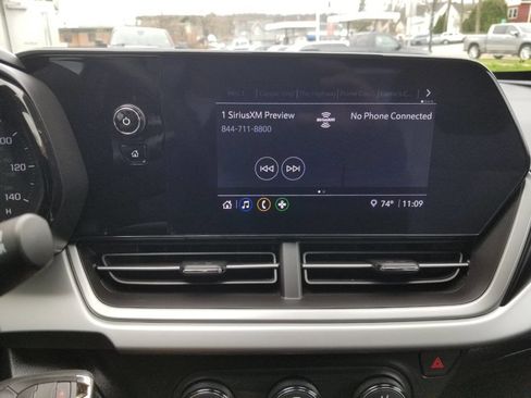 Used 2024 Chevrolet Trax LS FWD image 17