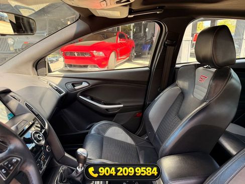 Used 2018 Ford Focus ST w/ Equipment Group 401A FWD image 24