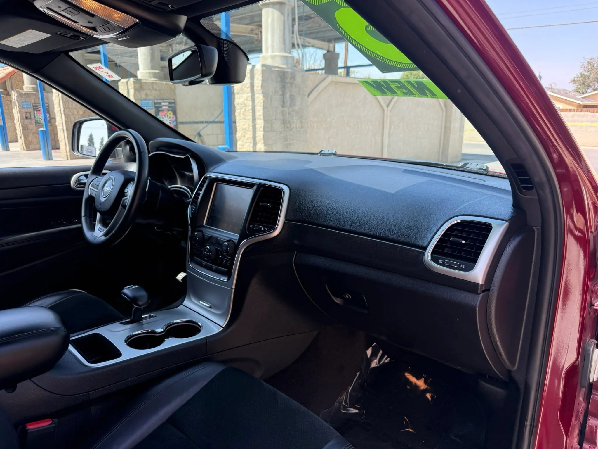 Used 2015 Jeep Grand Cherokee Altitude RWD image 17