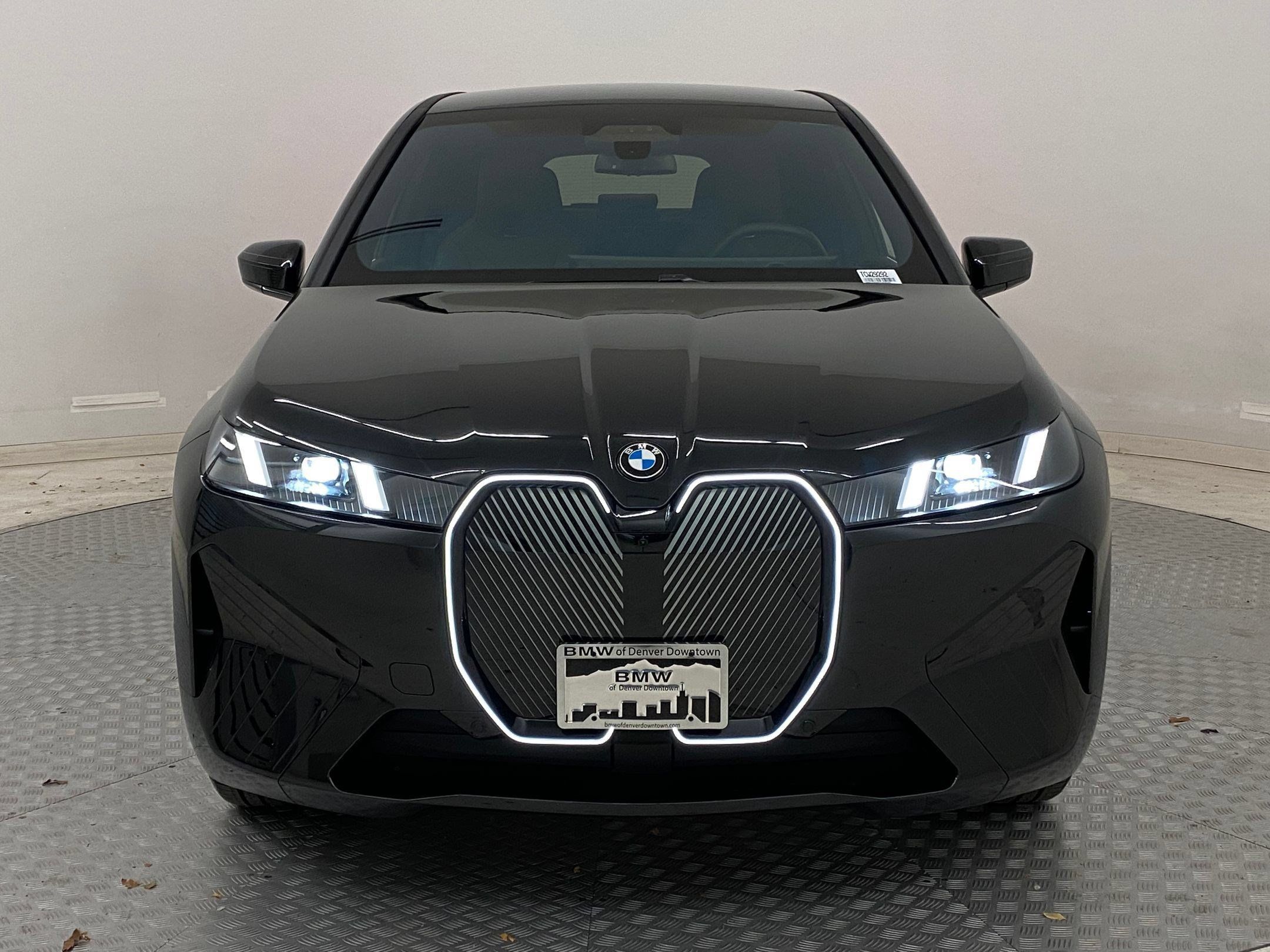 Used 2026 BMW iX xDrive45 AWD/4WD image 5
