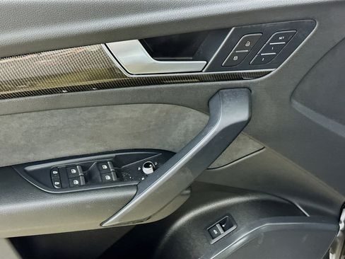 Used 2023 Audi SQ5 Premium w/ Convenience Package image 20