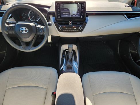 Used 2020 Toyota Corolla LE image 7