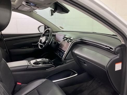 Used 2023 Hyundai Tucson Limited image 33