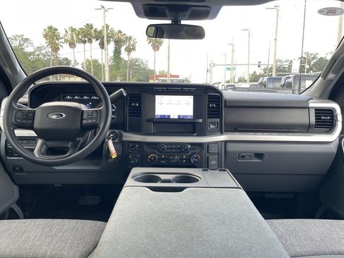 Used 2024 Ford F250 XLT w/ FX4 Off-Road Package AWD/4WD image 5