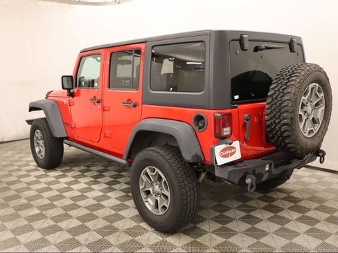 Used 2016 Jeep Wrangler Unlimited Rubicon w/ Connectivity Group image 3