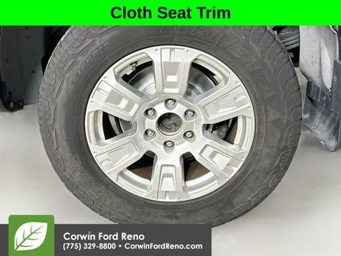 Used 2017 Nissan Titan SV AWD/4WD image 30