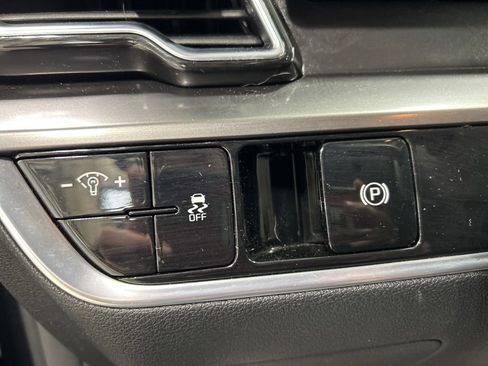 Certified 2023 Kia Sportage EX image 25