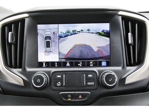 Used 2024 GMC Terrain Denali w/ Denali Premium Package AWD/4WD image 23