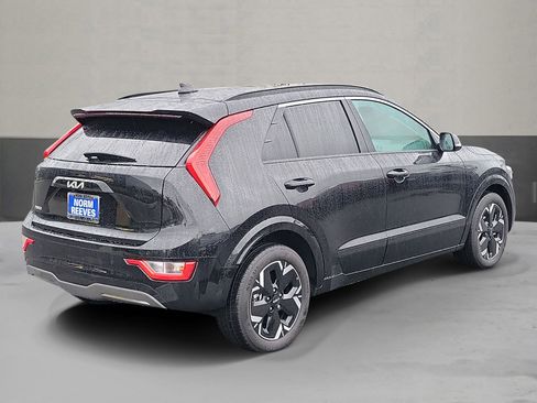 Used 2025 Kia Niro Wind image 2