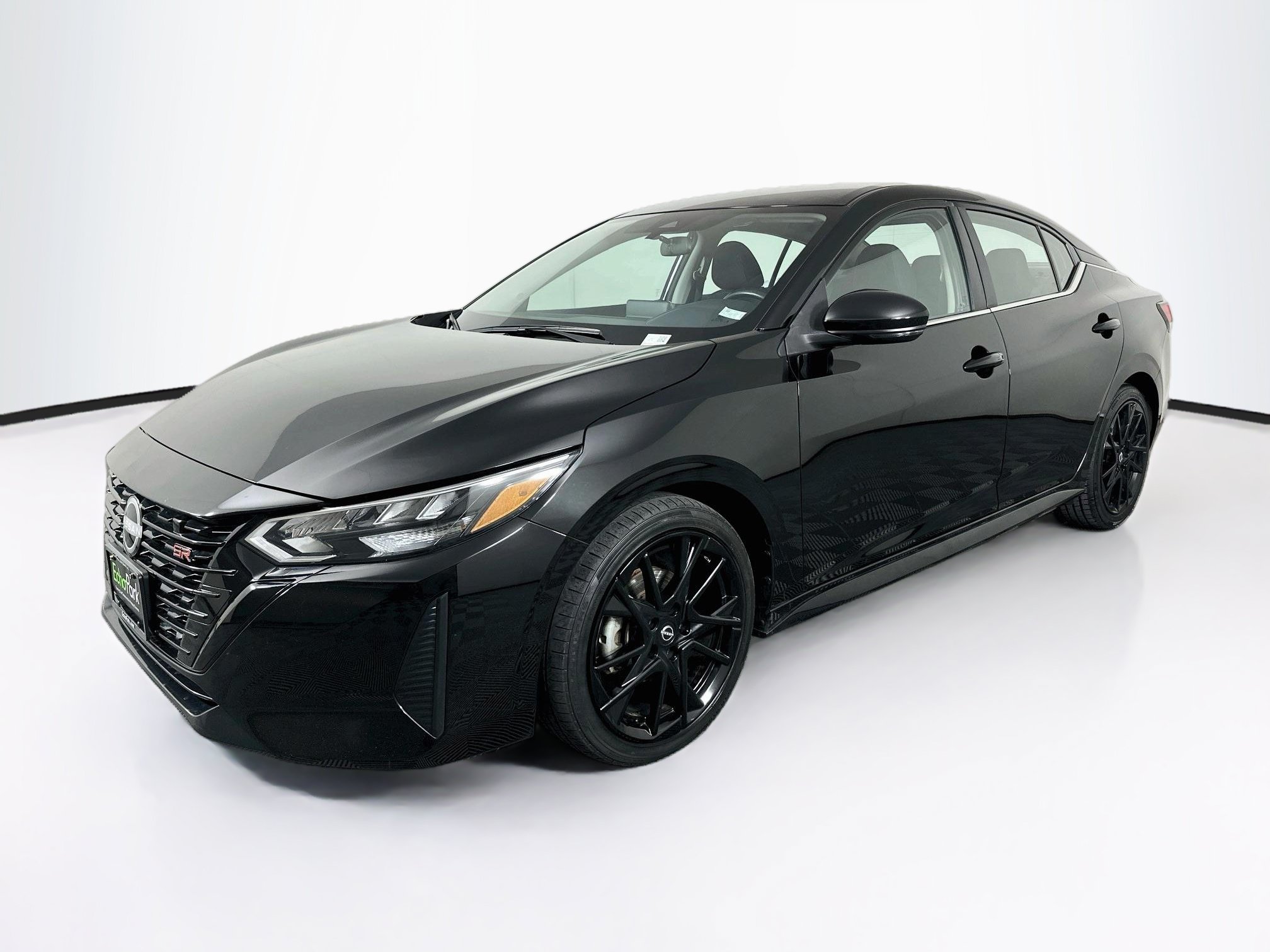 Used 2025 Nissan Sentra SR w/ Midnight Edition FWD image 3
