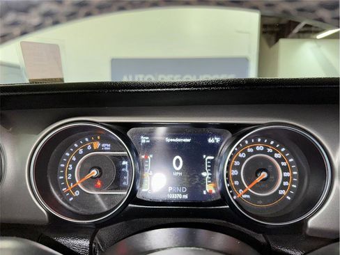 Used 2021 Jeep Wrangler Unlimited Willys image 35