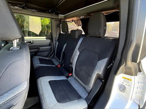 Used 2023 Ford Bronco Big Bend w/ Sasquatch Package image 16