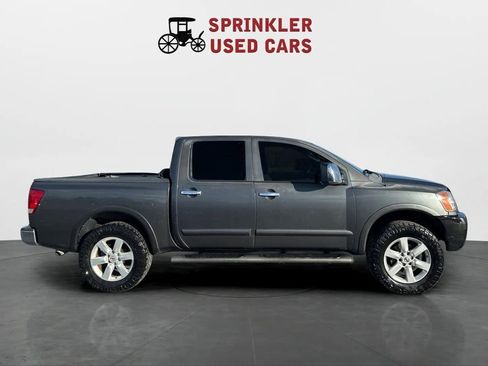 Used 2009 Nissan Titan LE w/ Technology Pkg image 3