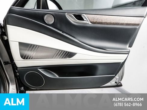 Used 2024 Genesis G80 image 42