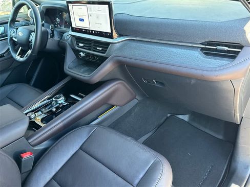 Used 2025 Ford Explorer Platinum w/ Ultimate Package image 13