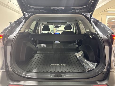New 2025 Toyota RAV4 XLE image 28
